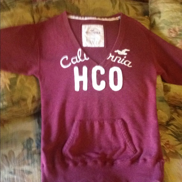 Hollister Tops - Hollister Sweatshirt